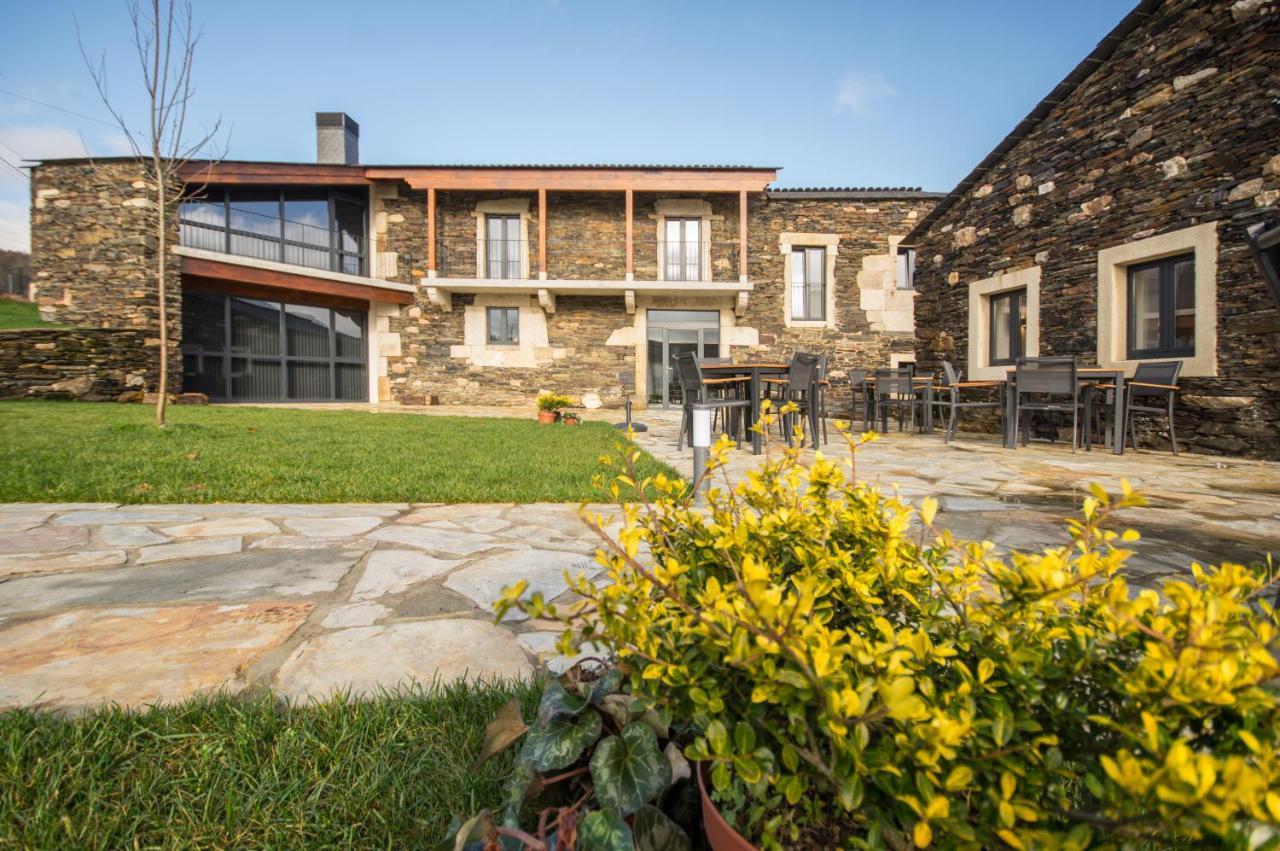 Hotel Rural O Cruce Do Burgo Friol Exterior foto